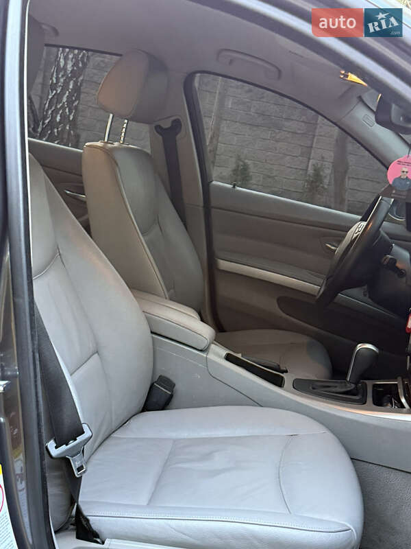 Седан BMW 3 Series 2006 в Ровно фото 36 Седан BMW 3 Series 2006 в Ровно