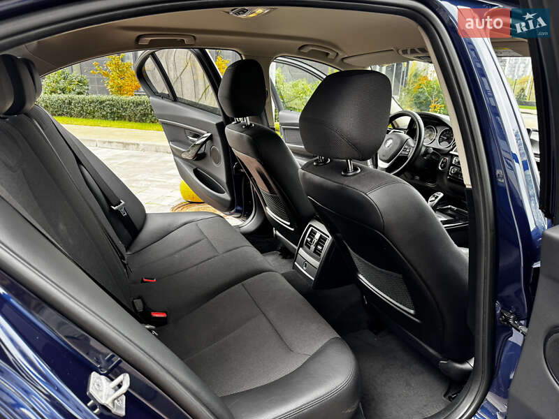 Седан BMW 3 Series 2017 в Киеве фото 16 Седан BMW 3 Series 2017 в Киеве