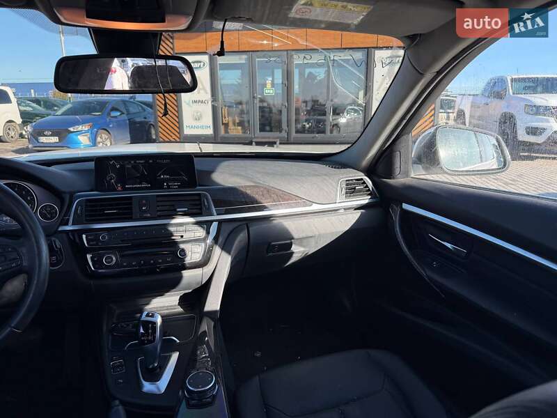 Седан BMW 3 Series 2016 в Львове
