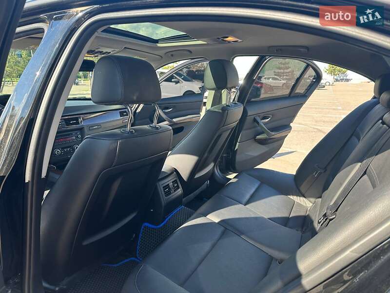 Седан BMW 3 Series 2010 в Николаеве фото 12 Седан BMW 3 Series 2010 в Николаеве