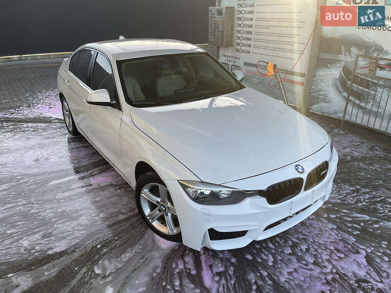 Седан BMW 3 Series 2014 в Львове