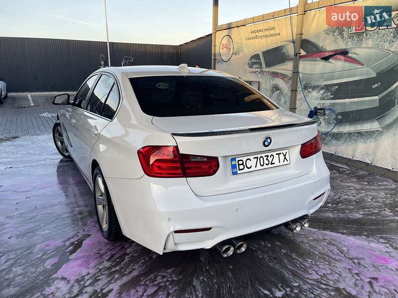 Седан BMW 3 Series 2014 в Львове