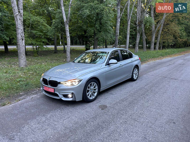 Седан BMW 3 Series 2015 в Броварах