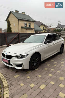 Седан BMW 3 Series 2014 в Львові