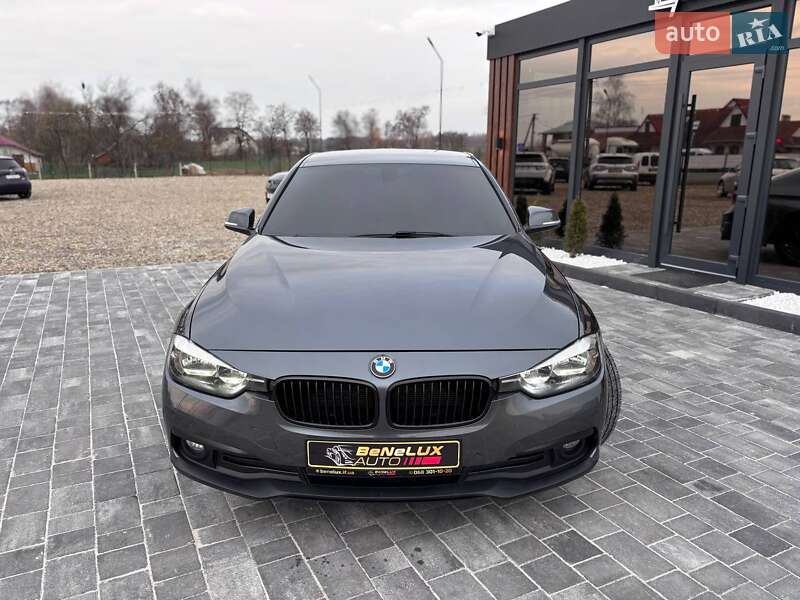 Седан BMW 3 Series 2016 в Коломые