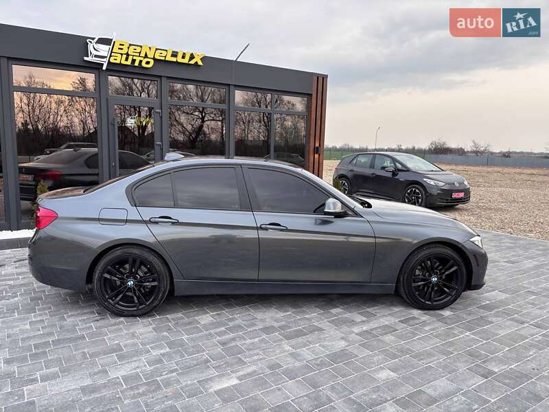 Седан BMW 3 Series 2016 в Коломые