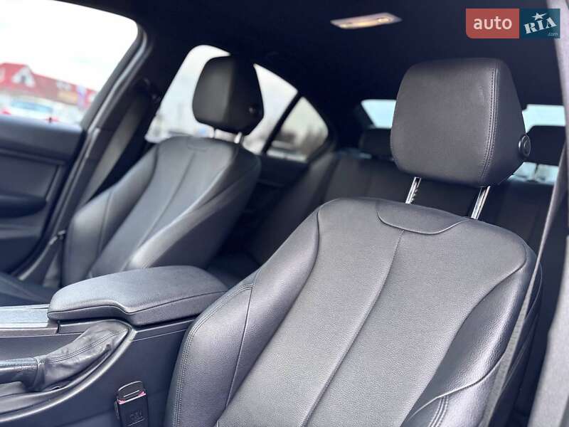 Седан BMW 3 Series 2016 в Коломые