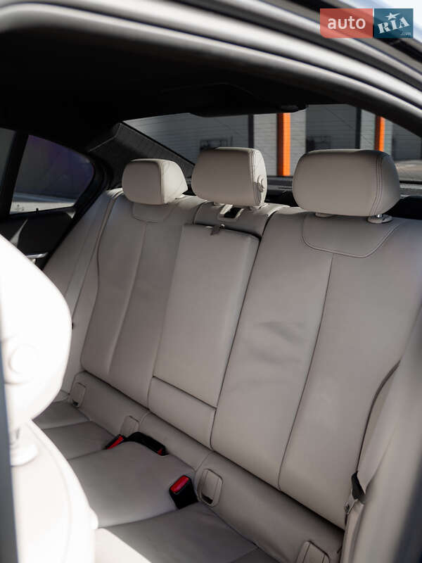 Седан BMW 3 Series 2015 в Дніпрі фото 12 Седан BMW 3 Series 2015 в Дніпрі