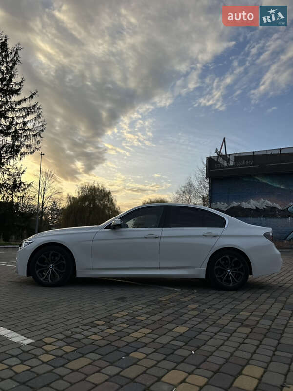 Седан BMW 3 Series 2016 в Луцке фото 5 Седан BMW 3 Series 2016 в Луцке