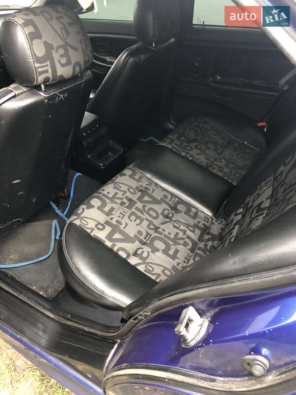 Седан BMW 3 Series 1992 в Виннице