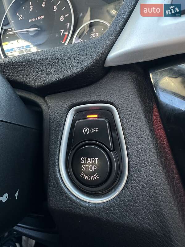 Седан BMW 3 Series 2015 в Сумах