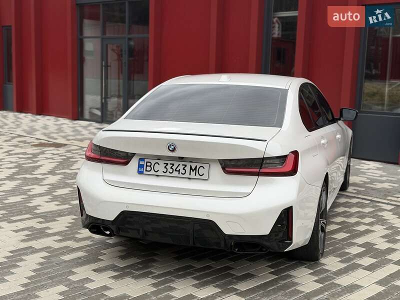 Седан BMW 3 Series 2023 в Львові