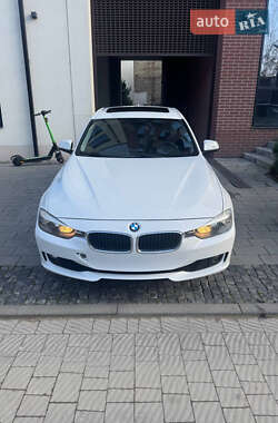 Седан BMW 3 Series 2014 в Львові