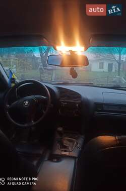 Седан BMW 3 Series 1995 в Харькове