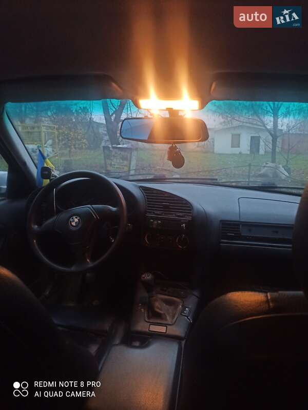 BMW 3 Series 1995 BMW 3 Series 1995