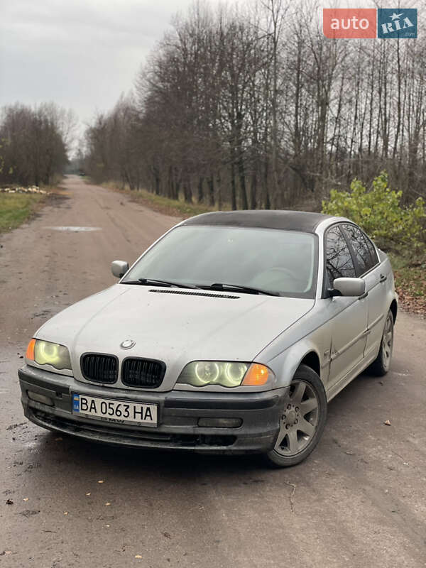BMW 3 Series 2000