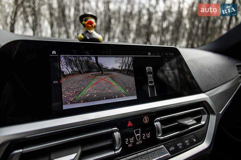 Седан BMW 3 Series 2022 в Львове