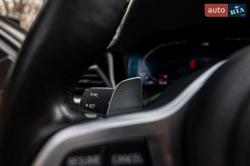 Седан BMW 3 Series 2022 в Львове