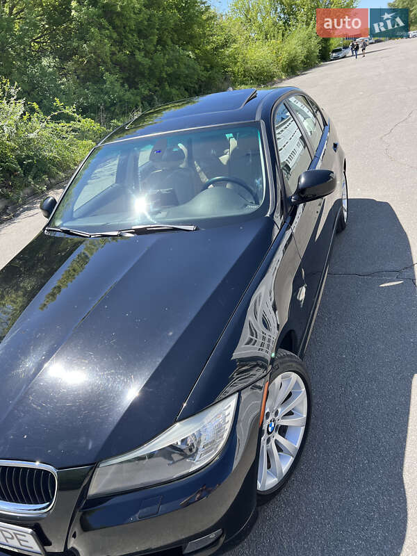 Седан BMW 3 Series 2011 в Днепре