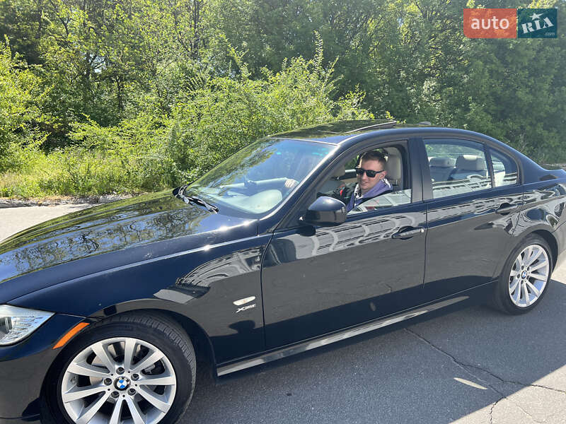 Седан BMW 3 Series 2011 в Днепре