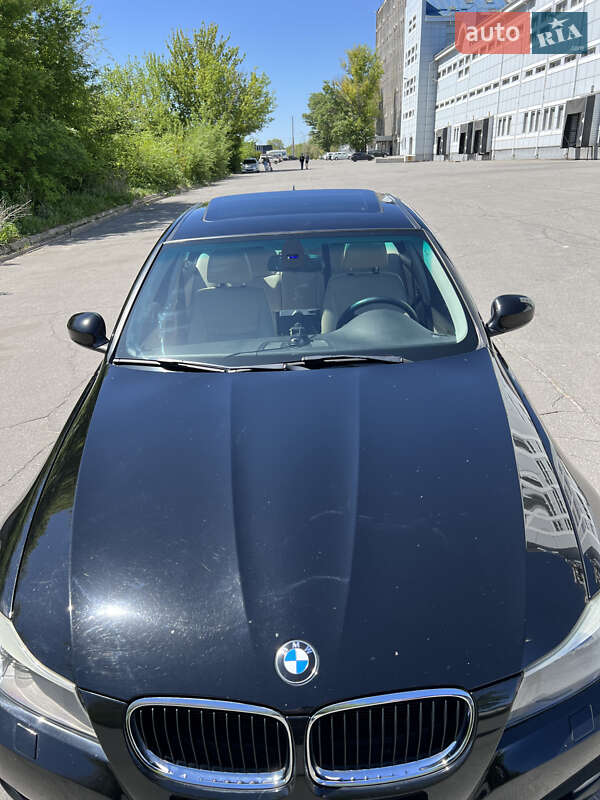 Седан BMW 3 Series 2011 в Днепре
