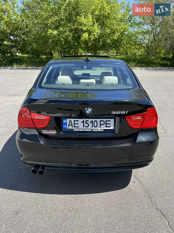 Седан BMW 3 Series 2011 в Днепре