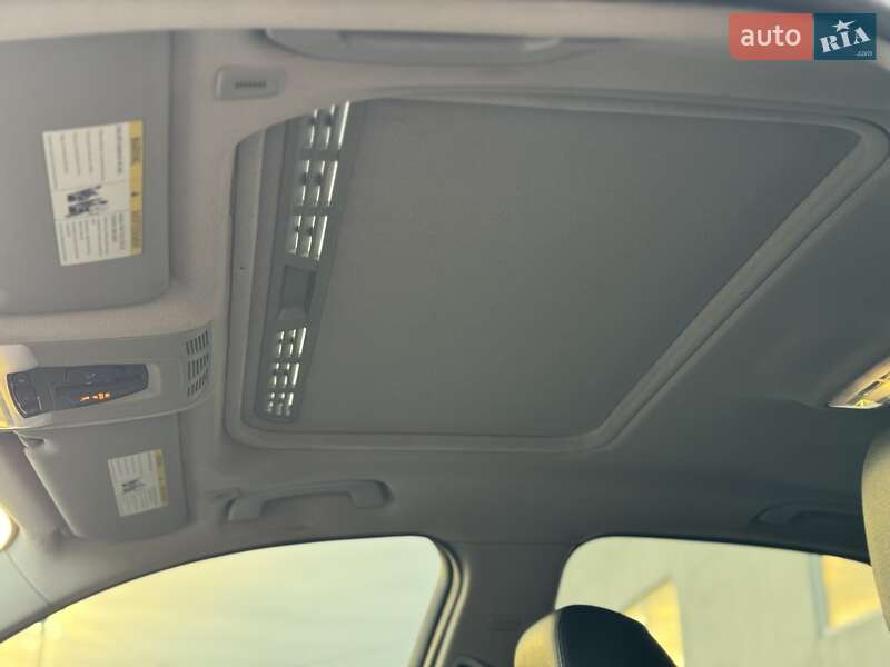 Седан BMW 3 Series 2012 в Сарнах