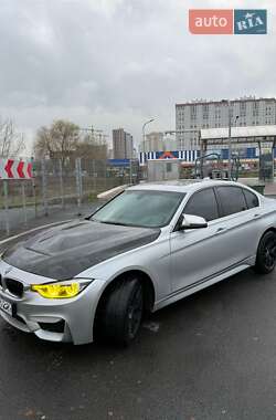Седан BMW 3 Series 2016 в Києві