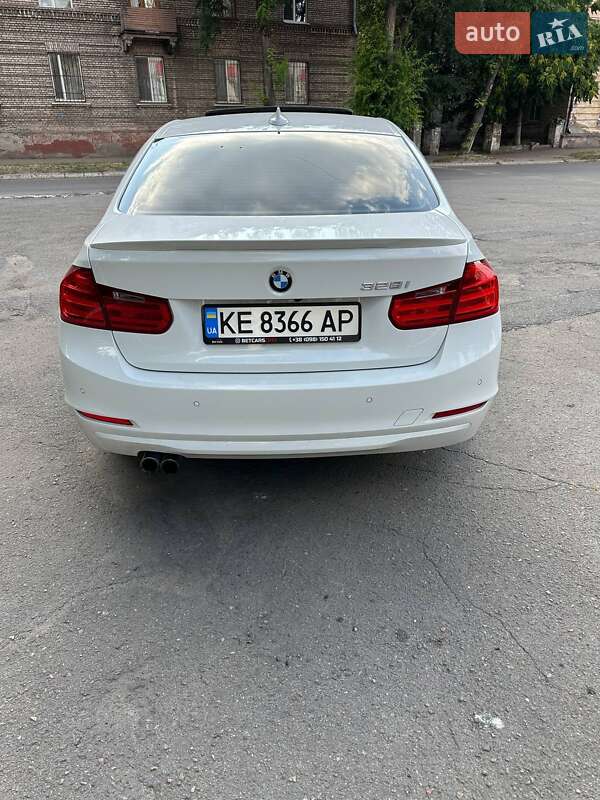 Седан BMW 3 Series 2015 в Днепре