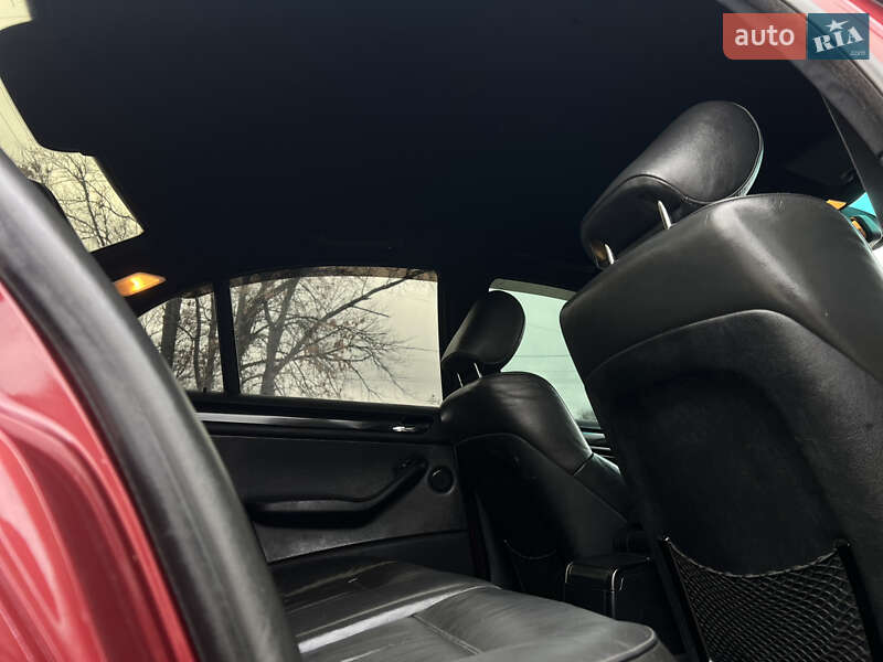 Седан BMW 3 Series 2004 в Сторожинце