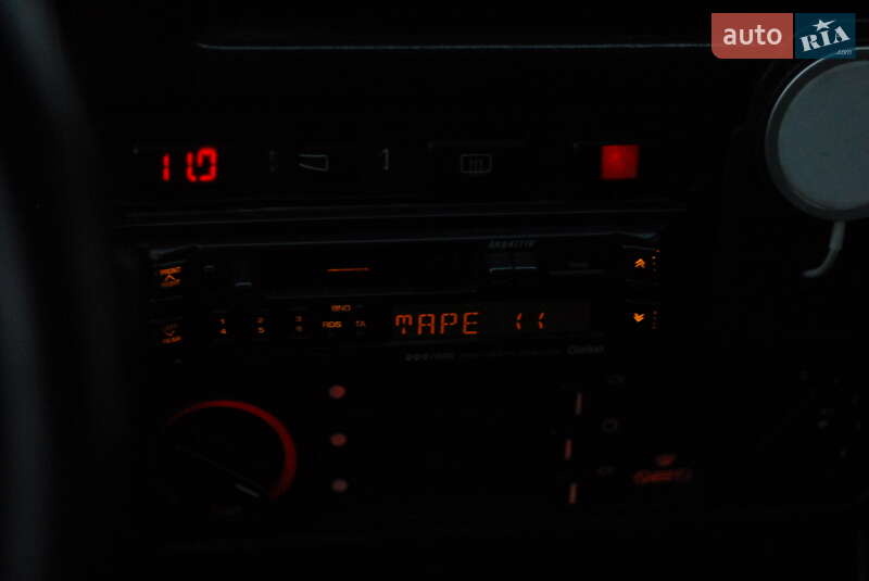 Седан BMW 3 Series 1987 в Киеве фото 22 Седан BMW 3 Series 1987 в Киеве