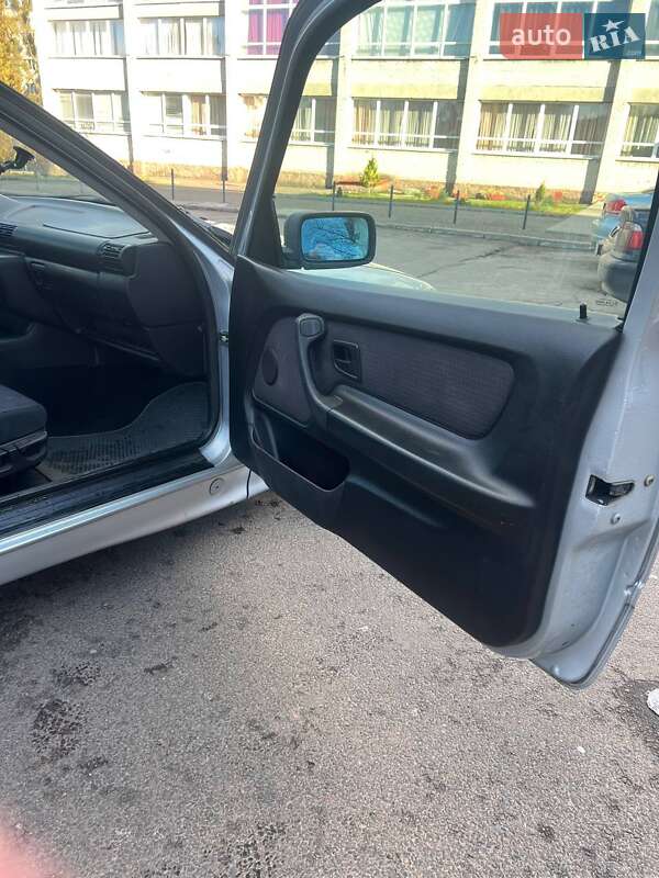 Купе BMW 3 Series 1998 в Львові фото 4 Купе BMW 3 Series 1998 в Львові