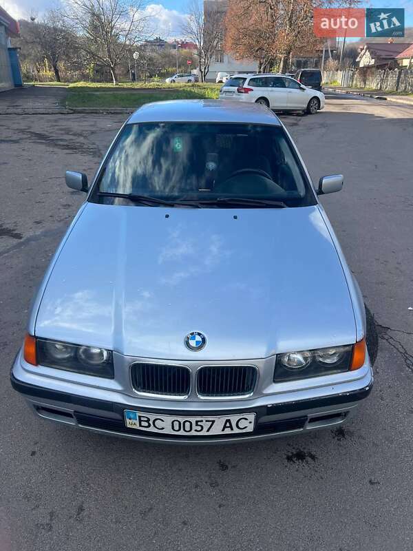 Купе BMW 3 Series 1998 в Львові фото 9 Купе BMW 3 Series 1998 в Львові
