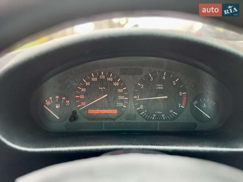 Седан BMW 3 Series 1993 в Чернівцях фото 22 Седан BMW 3 Series 1993 в Чернівцях