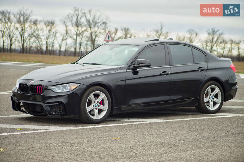 Седан BMW 3 Series 2013 в Черкасах