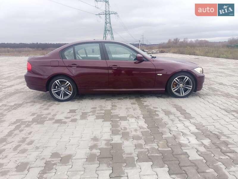 Седан BMW 3 Series 2009 в Киеве