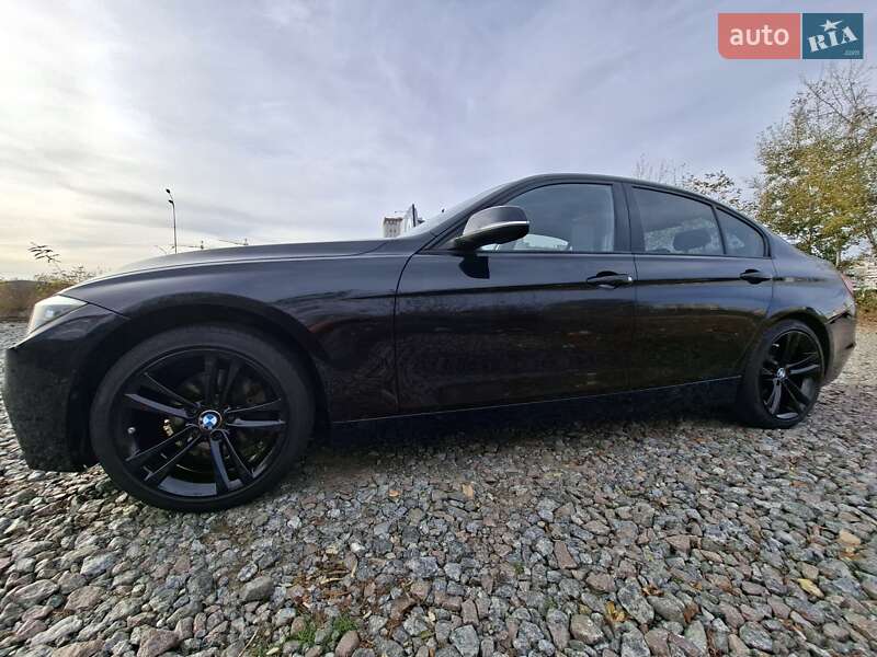 Седан BMW 3 Series 2012 в Киеве