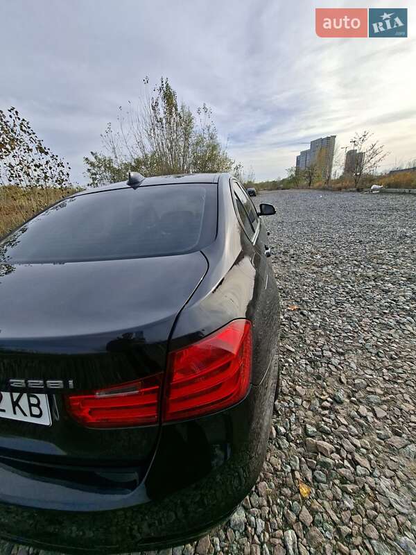 Седан BMW 3 Series 2012 в Киеве