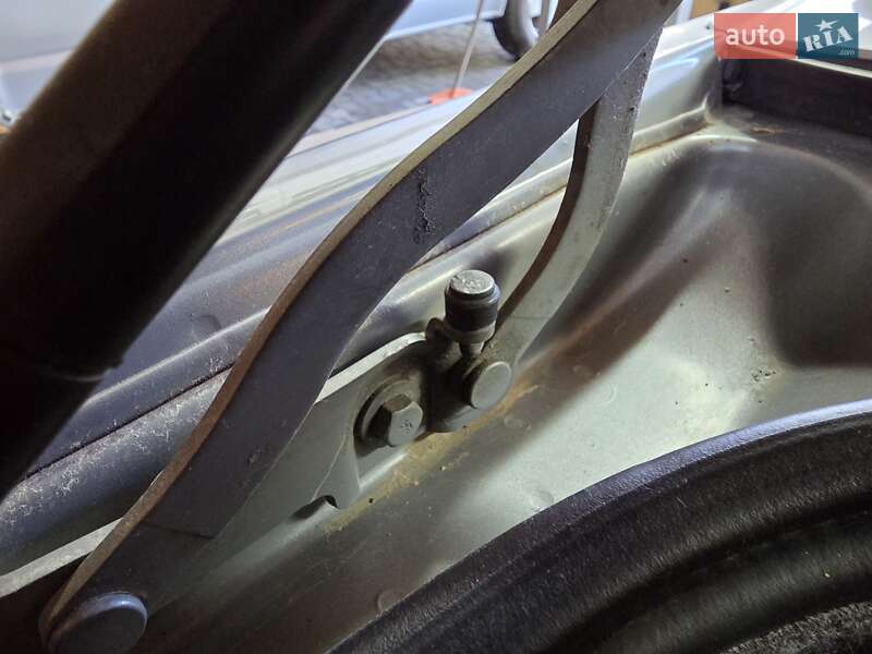 Кабриолет BMW 3 Series 2005 в Черновцах