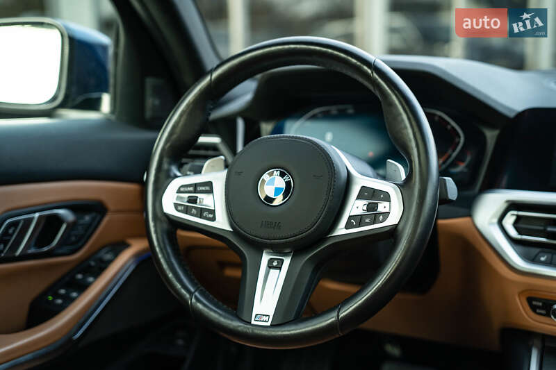 Седан BMW 3 Series 2019 в Черновцах