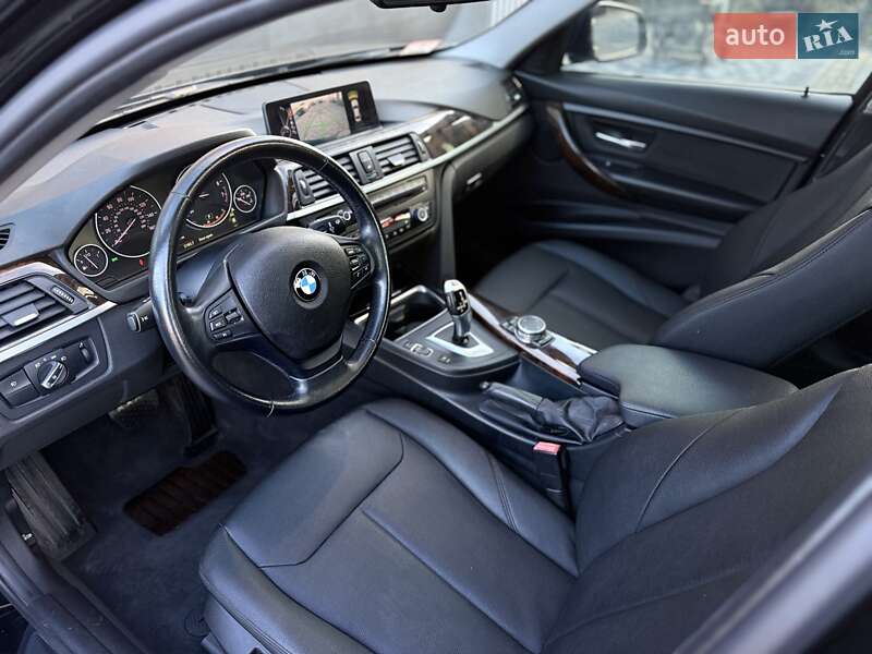 Седан BMW 3 Series 2015 в Львове