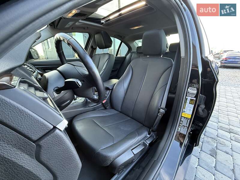 Седан BMW 3 Series 2015 в Львове