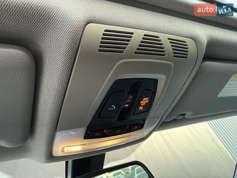 Седан BMW 3 Series 2015 в Львове