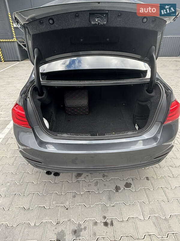 Седан BMW 3 Series 2017 в Виннице