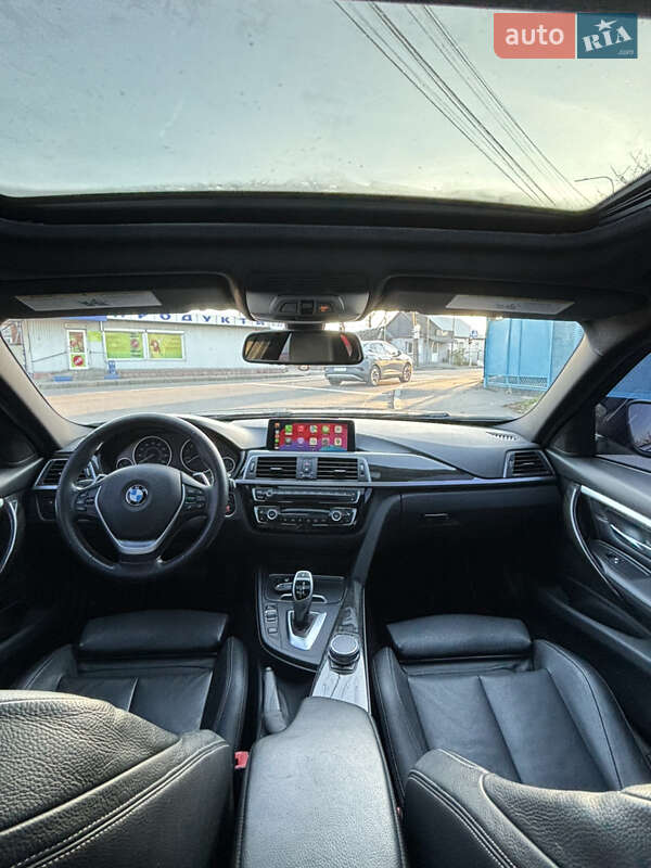Седан BMW 3 Series 2017 в Виннице