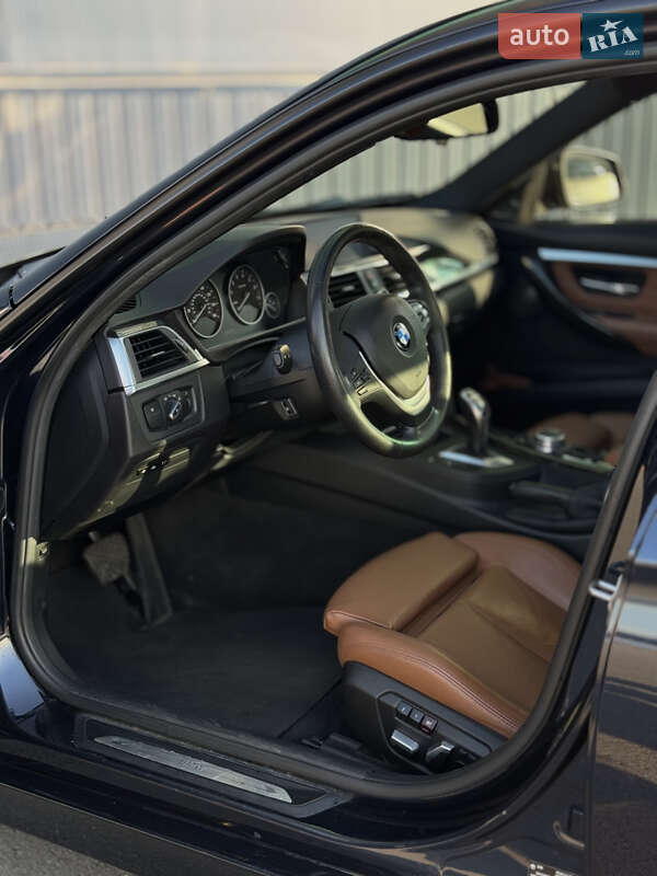 Седан BMW 3 Series 2016 в Киеве