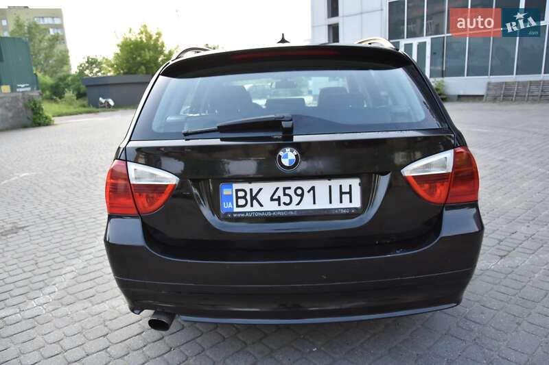 Универсал BMW 3 Series 2005 в Остроге