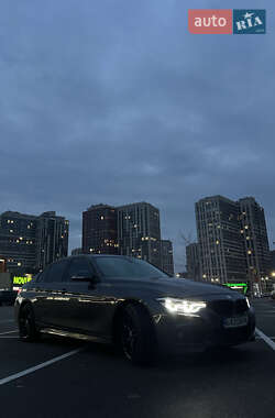 Седан BMW 3 Series 2015 в Киеве