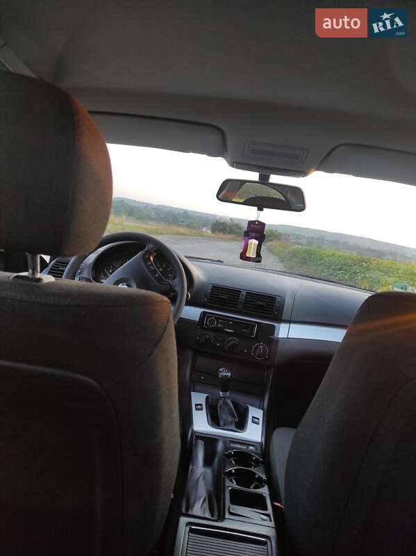 Седан BMW 3 Series 2005 в Бродах