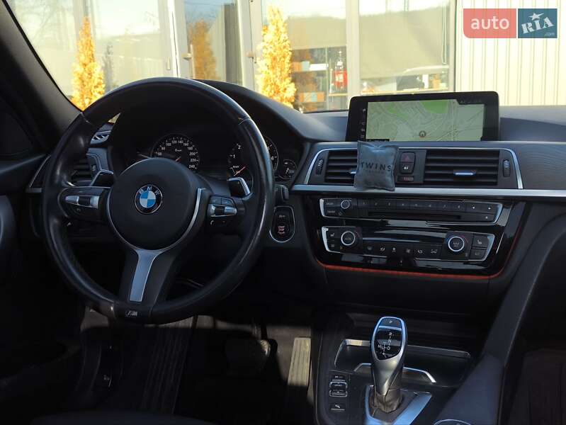 Седан BMW 3 Series 2015 в Киеве